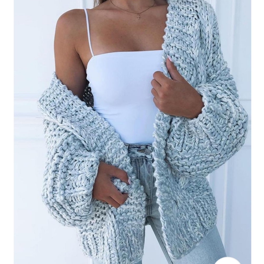 Beautiful Oversized Knit Blue/Gray Cardigan - Picture 2 of 2